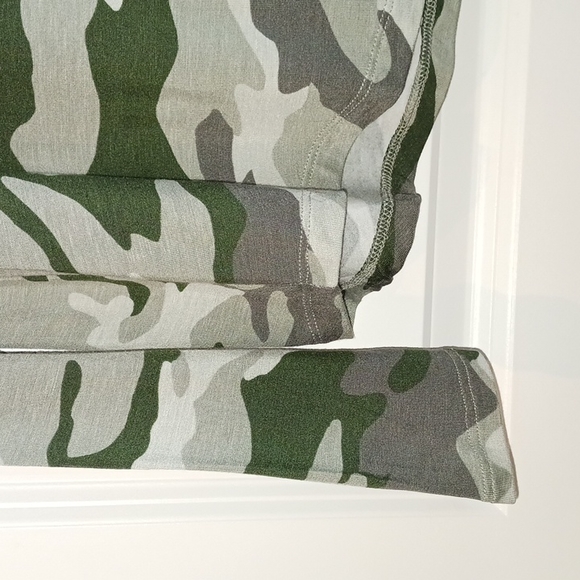 NWT Aeropostale - Long Sleeve Seriously Soft Camo Crew Tee! - Picture 3 of 11